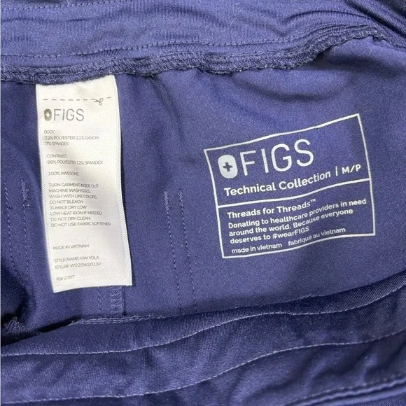 FIGS High Waisted Yola Scrub Pants in Navy | Size M/P - Picture 9 of 9